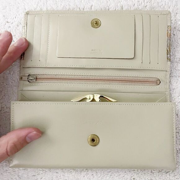 Topstyle Cream Tooled Leather Wallet Germany Floral Embossed Accordion Old Money - Picture 3 of 12